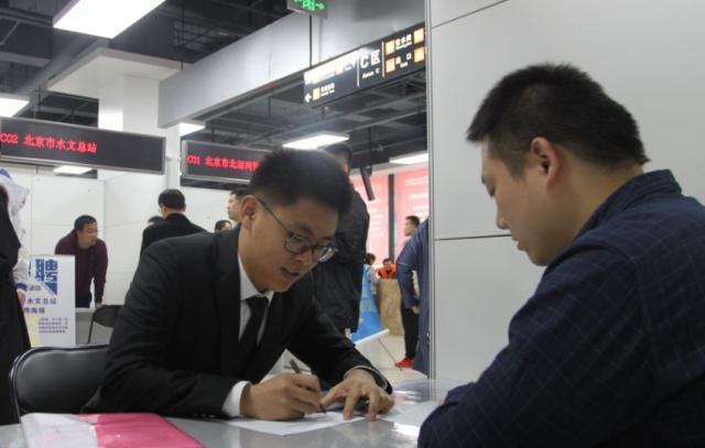 医生|“最佳男友”职业排行榜，榜首成了吃香行业，公务员未进前三名！