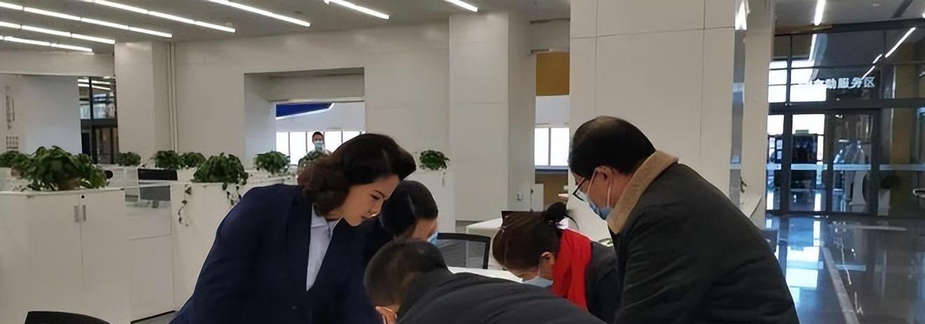 李少莉调查又有新情况?同学和同事罕见发声,讲述鲜为人知的一面