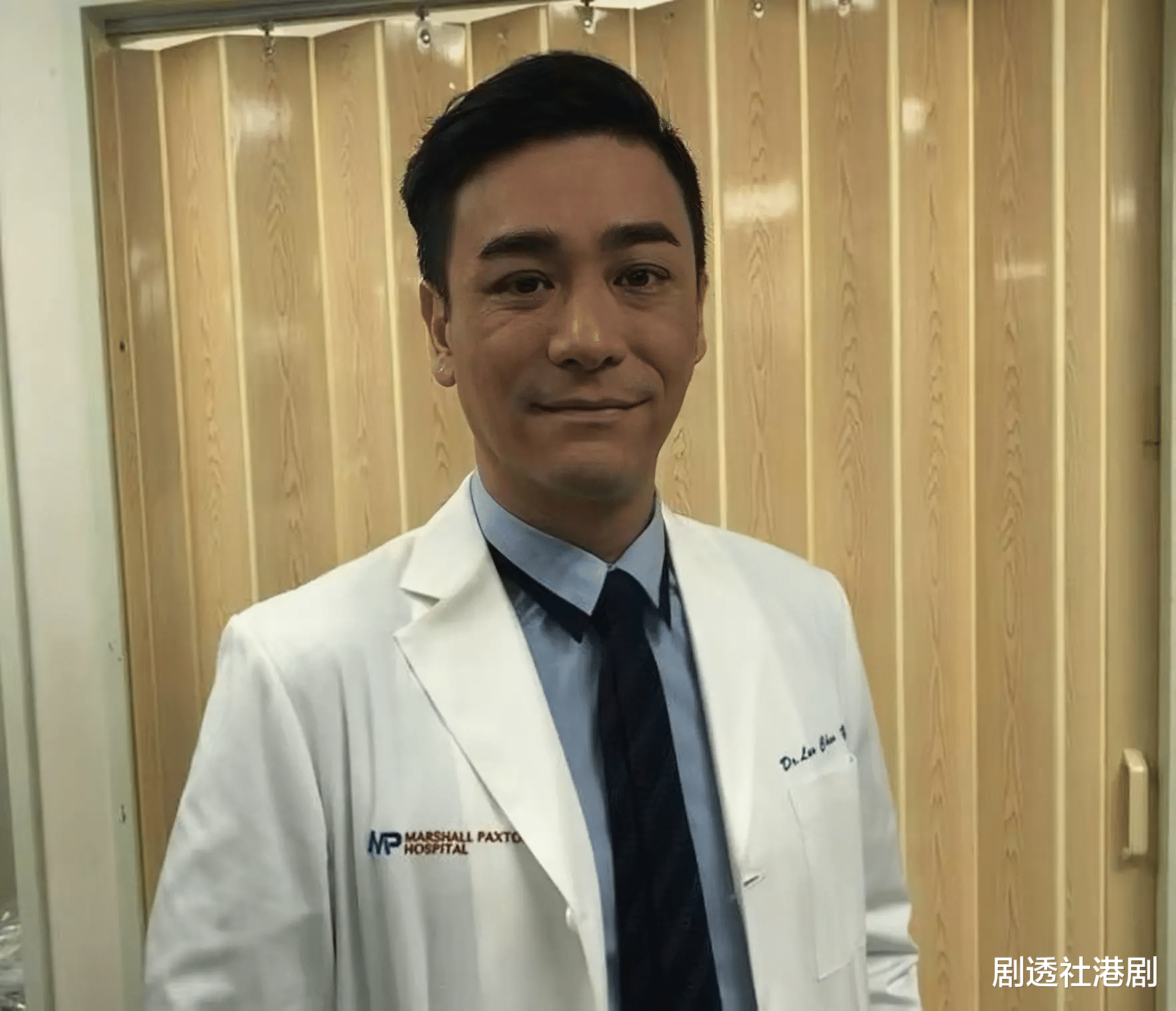 按摩|香港男星转行做按摩师！逆境下投资6位数开店，加入TVB22年不受捧