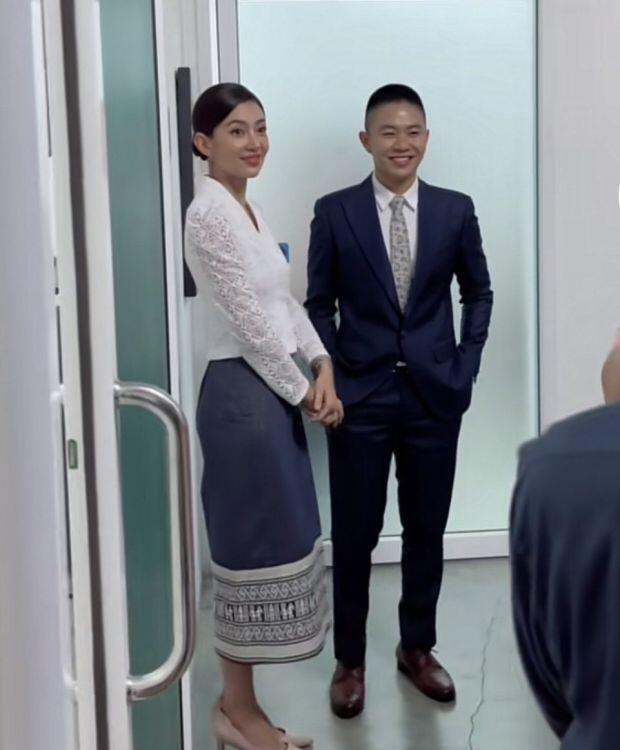 豪门明星|泰国女星Bella现身活动现场 与帅气老挝富豪合影引热议