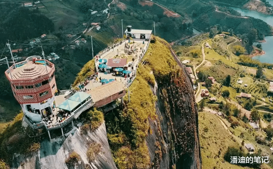 |有这样一块奇异的巨石,是国家级的景点,有着优美的景色