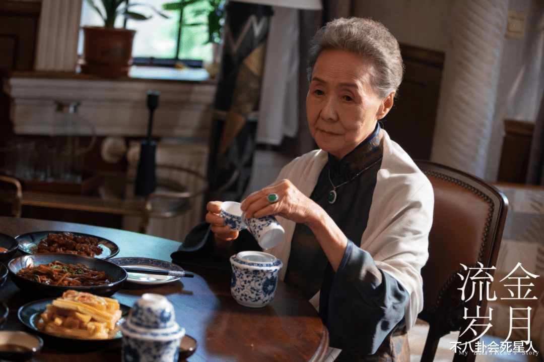 归亚蕾|这6位“奶奶专业户”，年轻时貌美，个个是视后级别，你绝对脸熟