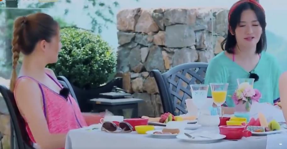 谢娜|爱5年谢娜提结婚，张杰装称信号不好一夜不开机，求助何炅接着打