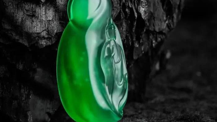 翡翠手镯|玉赏 ▏翡翠玉雕艺术创作——《一叶一菩提》