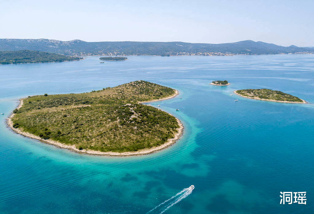 |仅1.5平方公里的小岛,有40%住户从事特殊行业,是公务员的天堂