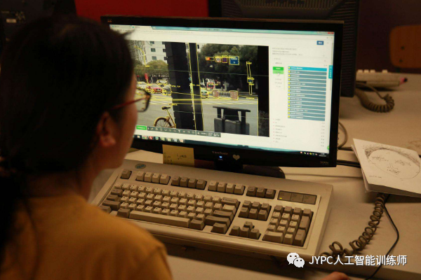 |数据标注员:隐身于人工智能背后的工兵