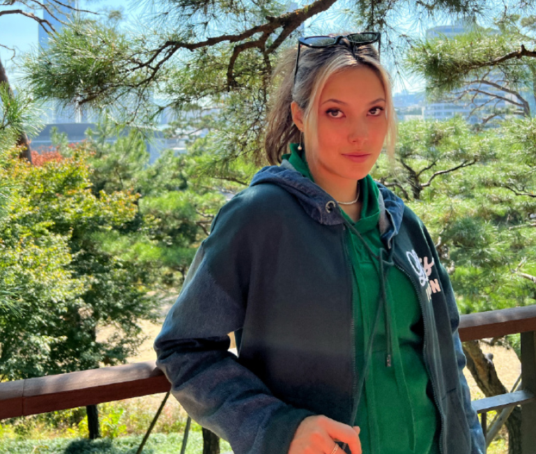 写真|谷爱凌年龄引发新争议，国籍终于能定下来了？获奖照片说明一切