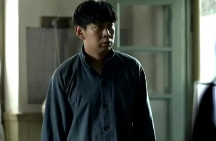 江德福|《父母爱情》里的江昌义是坏人吗，为了前途，他叫江德福“爹”