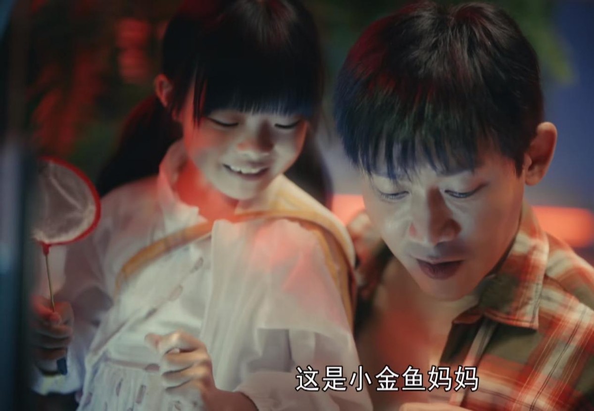 佟丽娅|小戏骨郑颖娴:徐峥力捧没火,却凭《亲爱的小孩》出圈,演技大赞