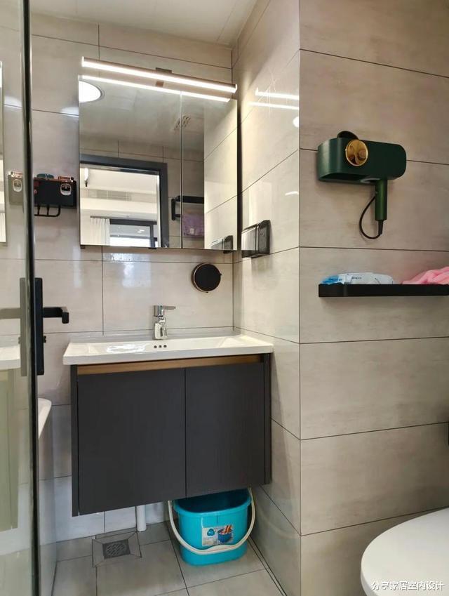 一家三口的新房,花35W装修现代简约风格,坚持电视墙不做造型!