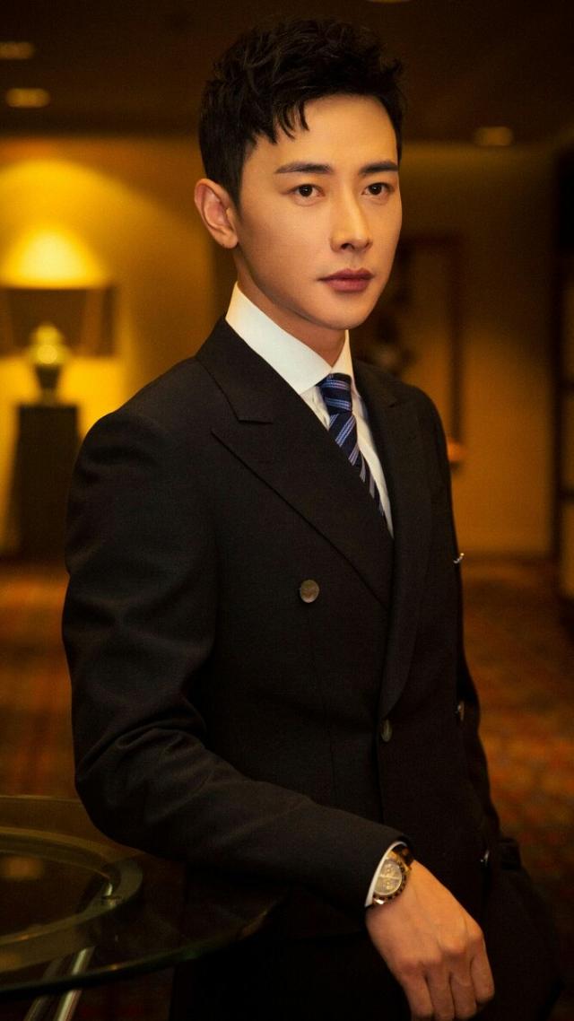 张嘉益|结婚才四年，唐嫣和罗晋的事业就步入了不同的轨迹