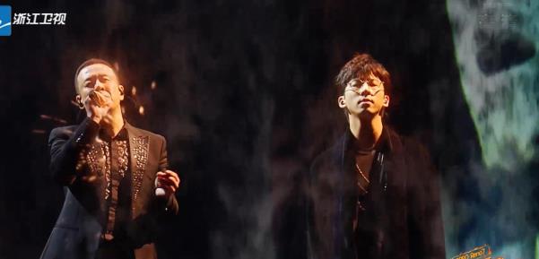 唐汉霄|《闪光的乐队》唐汉霄致敬赵英俊，王靖雯又一次唱哭吉克隽逸