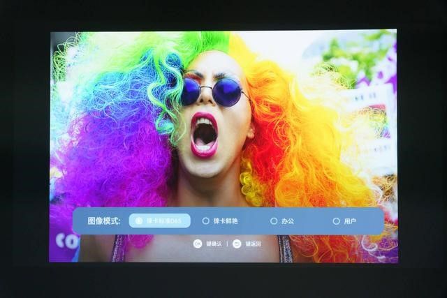 徕卡|极米H5和坚果J10S在色彩上谁更好？综合比较更推荐坚果