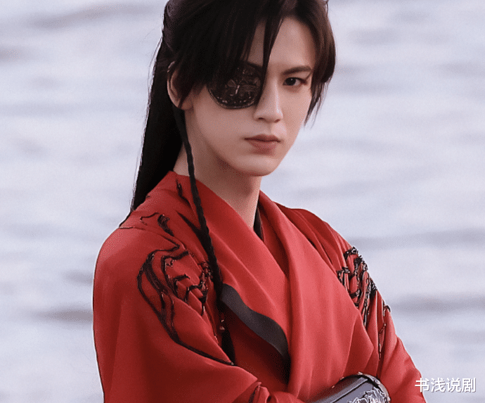 张凌赫|演了7个月的花城，今再现身《宁安如梦》，差点没认出张凌赫！