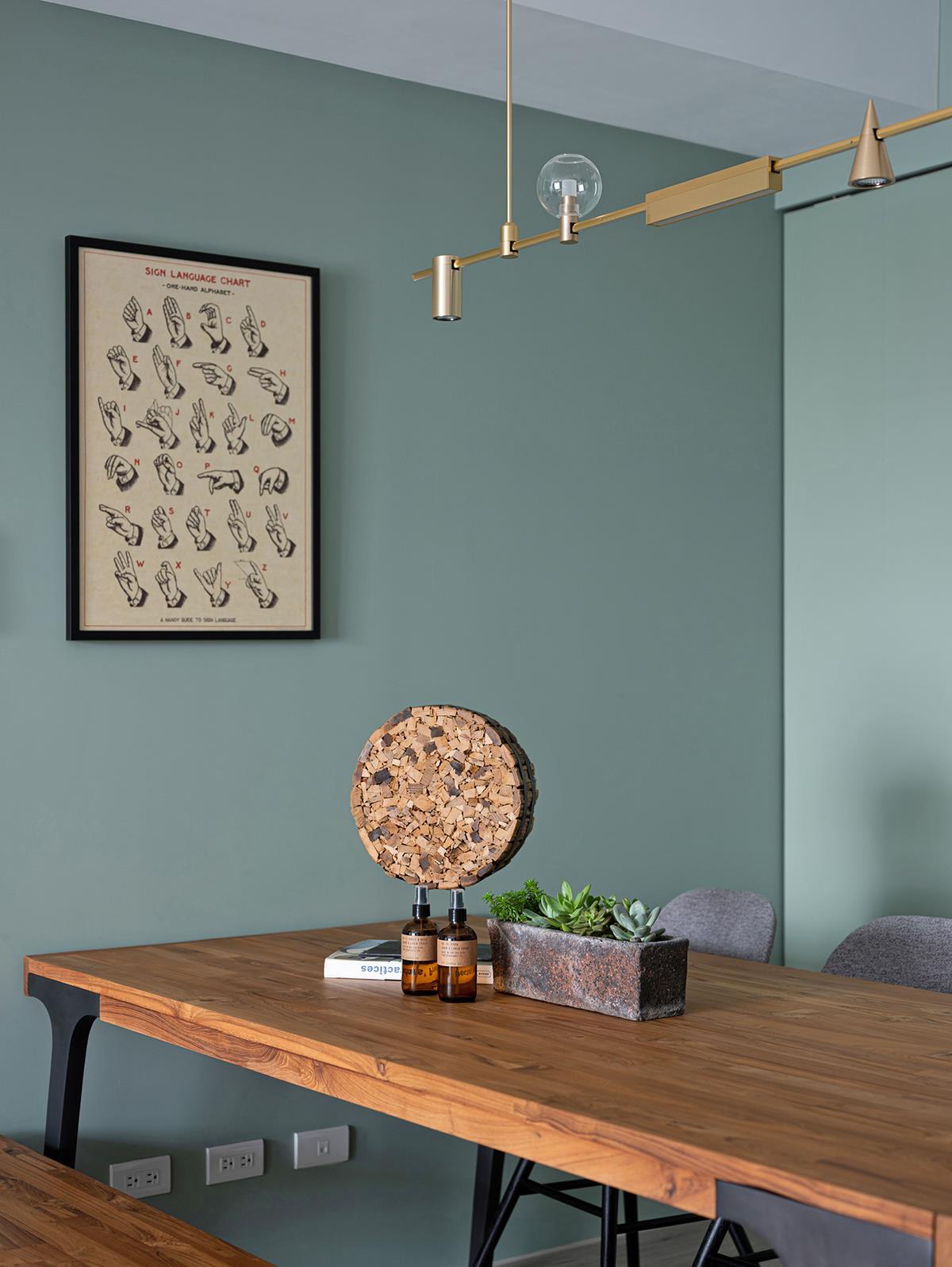 这样的家居氛围真让人心动,一进门就像走进了森林中一般,好放松