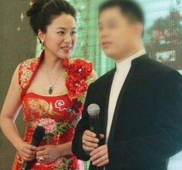 沈傲君|沈傲君：与聂远在一起10年有欢笑有泪水，嫁给乾隆后裔丈夫很幸福