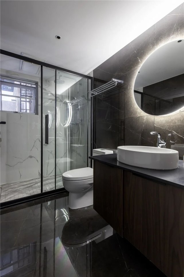 130㎡现代简雅风,极简的无主灯设计,营造一个高级优雅的空间