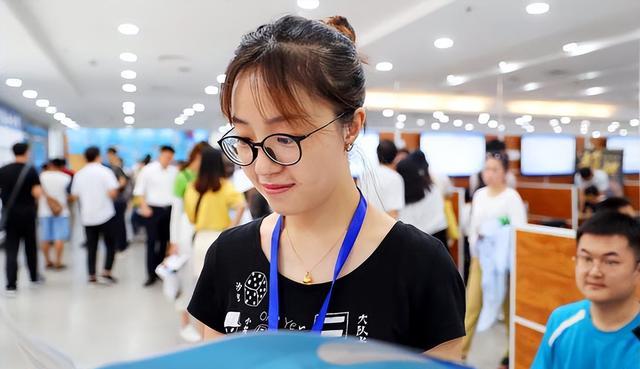 物理|双减落地后，师范专业还值得报考吗？这几个学科反倒成了香饽饽