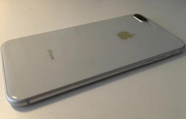 iphone8|iPhone14发布前，我突然很怀念iPhone8P，就拿出来用了一天