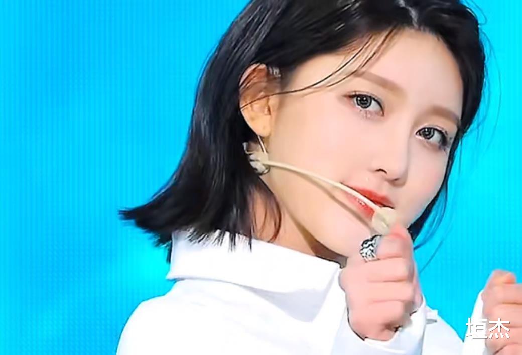 张元英|“逆风翻盘”金秋天:出道人气垫底,与队友撞型,靠一把剪刀改命