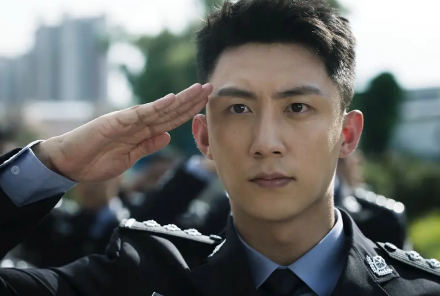 赵丽颖|《野蛮生长》剧照：34岁赵丽颖太养眼，看着比小5岁的男主还年轻