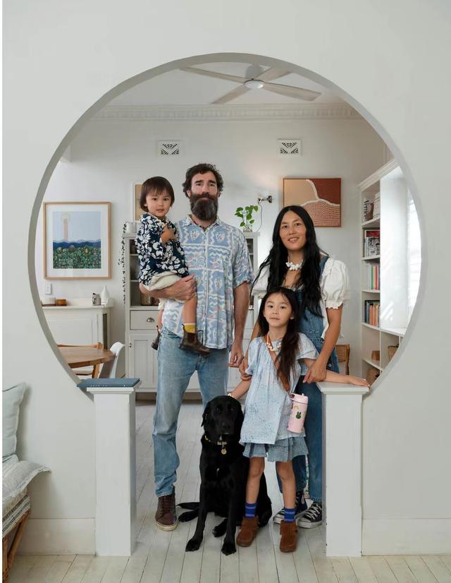 金科|走进澳洲四口之家,简单温馨,东方美学与加州风情的结合,很治愈