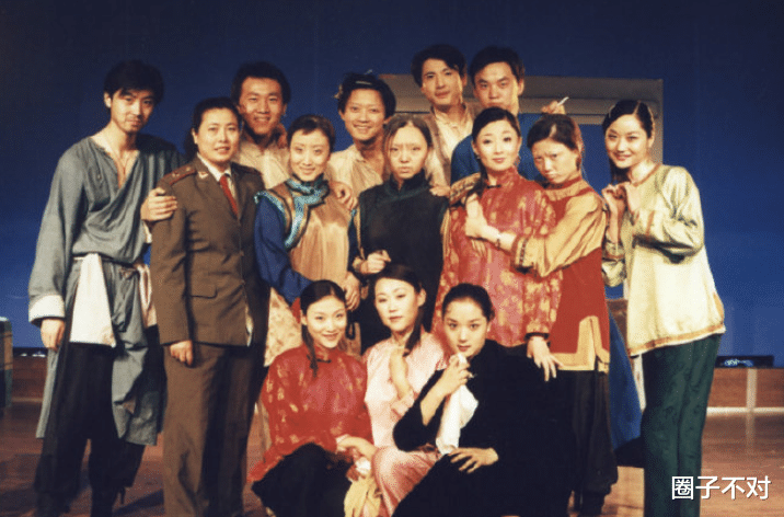 殷桃|殷桃的坎坷情路:六段情史都成空,43岁仍单身的她在追求什么?