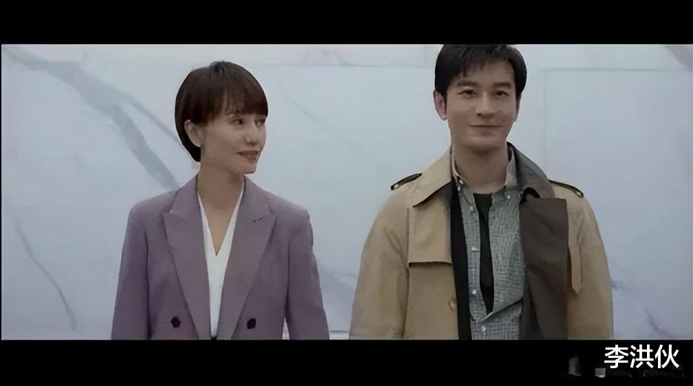 林夏薇|《玫瑰之战》开播,黄晓明去油成功,袁泉俞飞鸿的对手戏看点十足