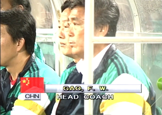 国足|“冯巩之争”背后，国足是相声小品界永远的梗，冯巩屡试不爽