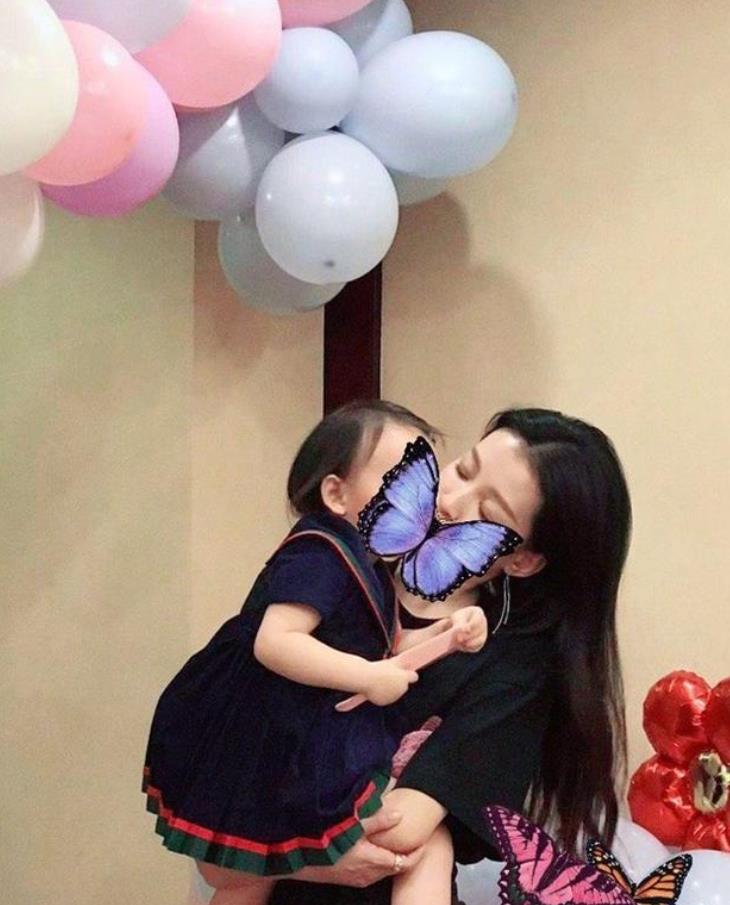 孙怡|演员孙怡:一笑捕获影帝董子健,没有婚礼,日子照样幸福甜蜜