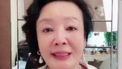张兰|张兰直播谈汪小菲离婚，女方讨厌蟑螂不回大陆，称大S“那个女人”
