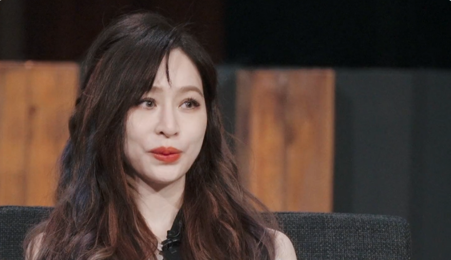 郑秀妍|芒果台热度“翻车”，力捧的郑秀妍毫无水花，王心凌却直接霸榜