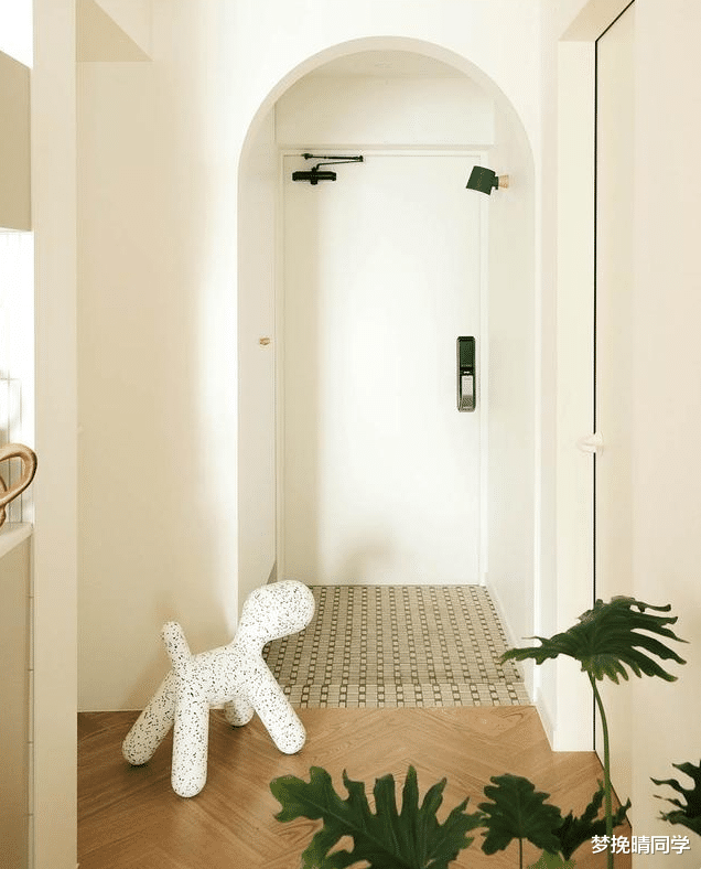 韩国夫妻晒婚房,面积仅80平,装修不豪华,却吸引数万人围观点赞