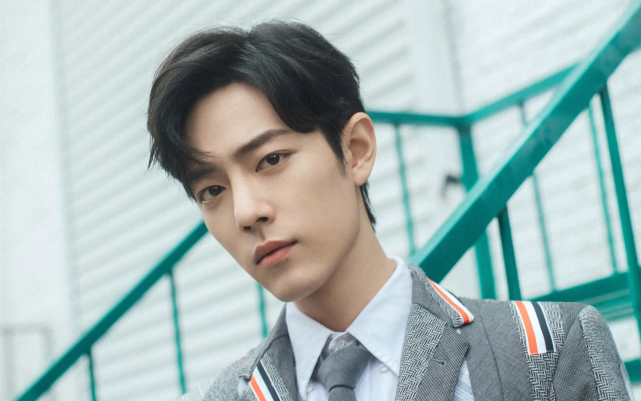 肖战|肖战和经纪人频繁穿情侣款引发恋情猜测,肖战方发律师声明澄清