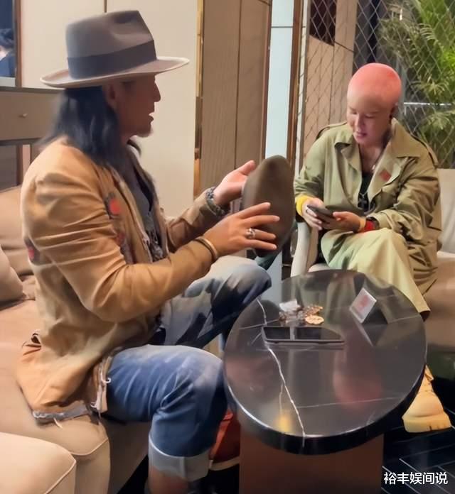 孙兴|孙兴60岁大寿官宣恋情!富婆女友亲自切蛋糕,沈腾张耀扬送祝福