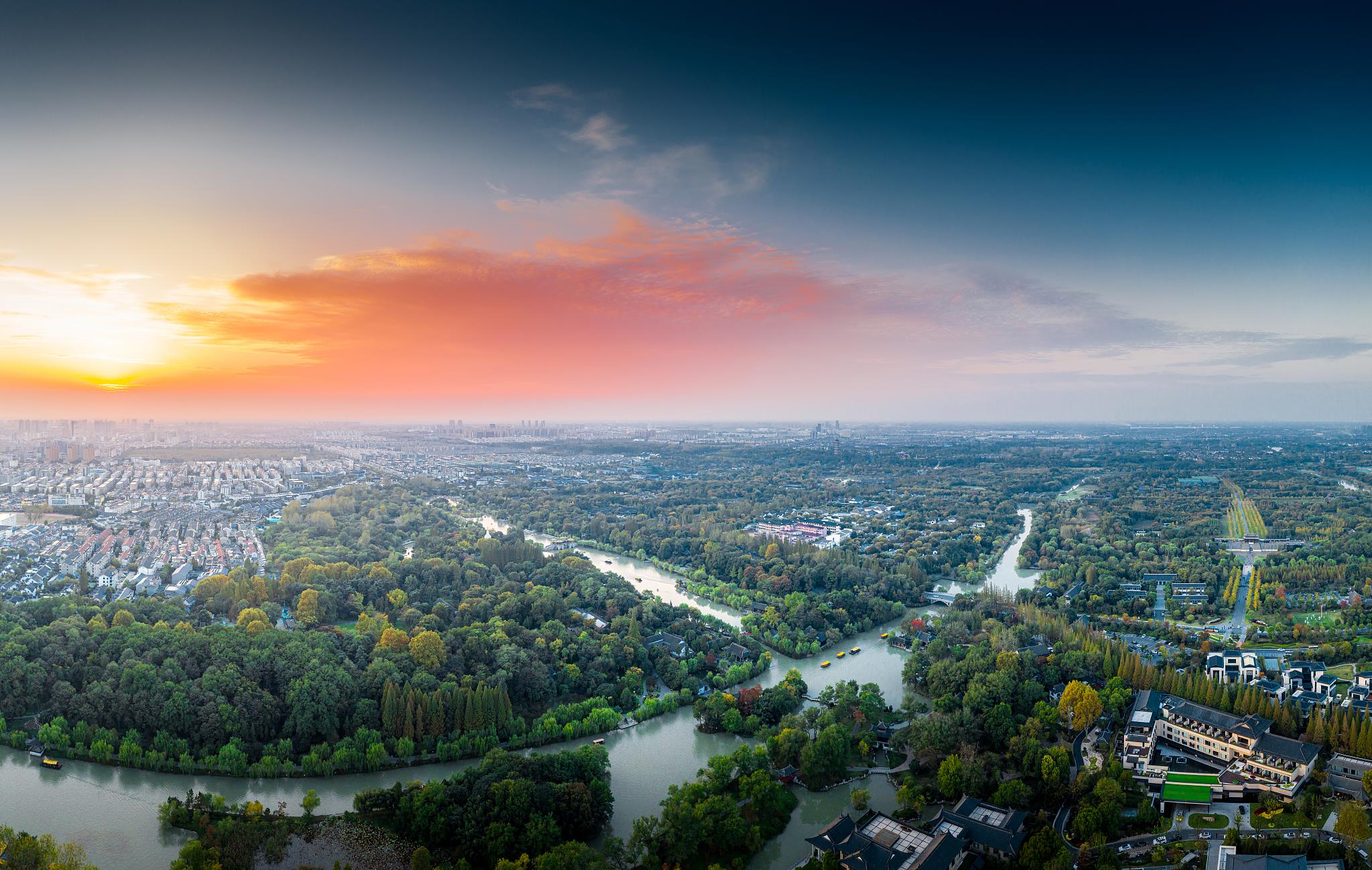 锡山|制造头部效应和溢出效应,才能拯救楼市