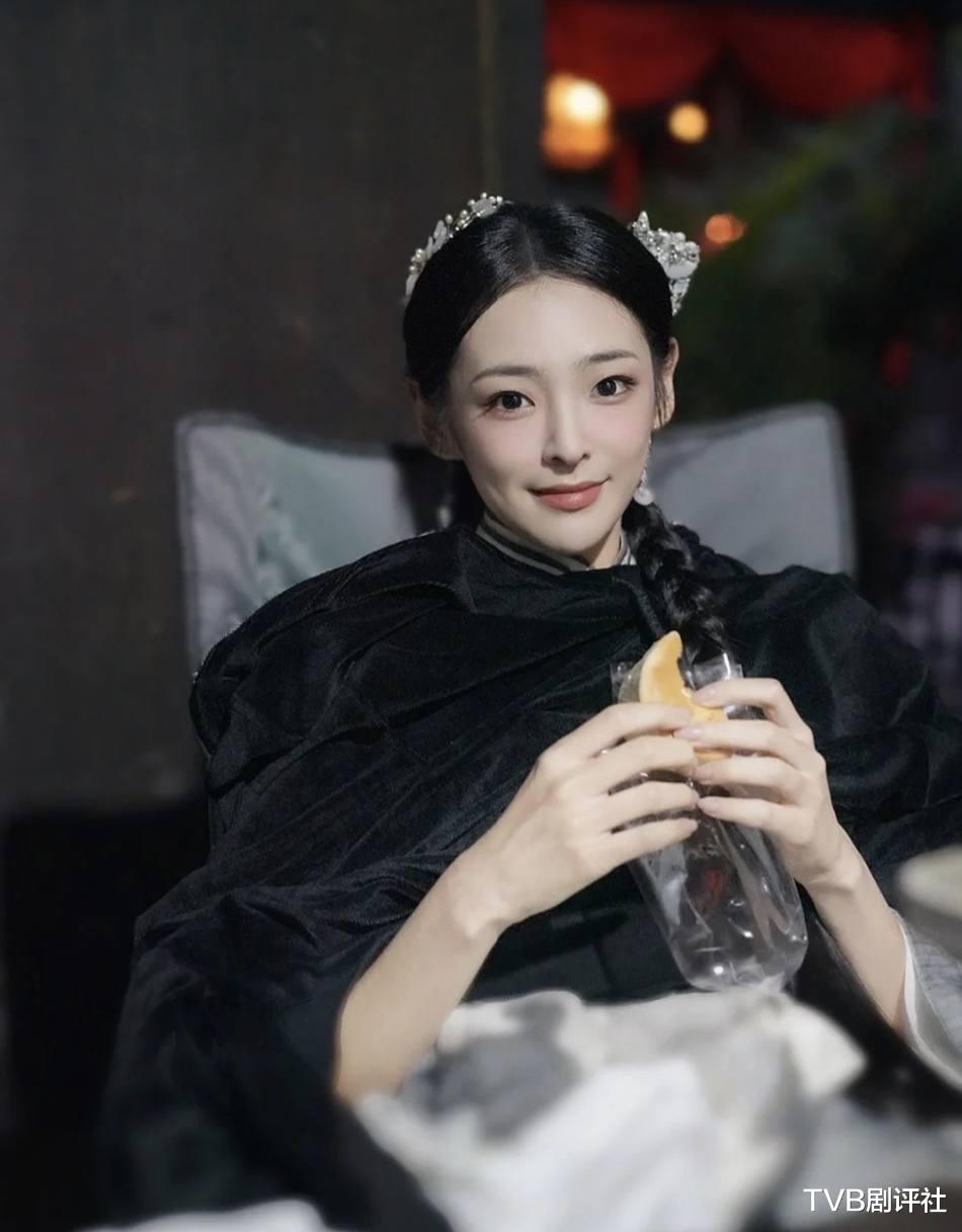 TVB|解冻!TVB小花曾被爆一脚踏两船,今与视帝王浩信合作新剧