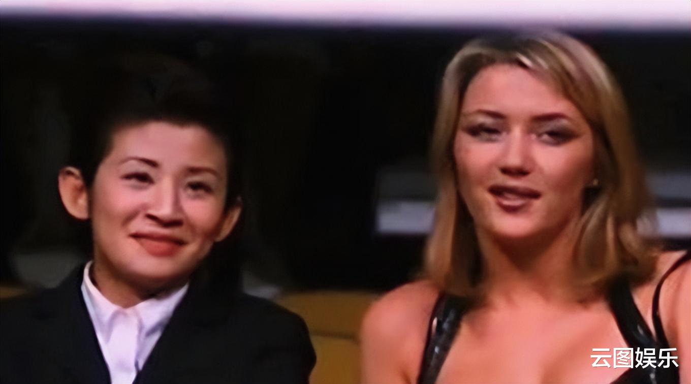 黄子扬|55岁港星娶小20岁内地美女，定居海南生活惬意，豪宅庆结婚5周年