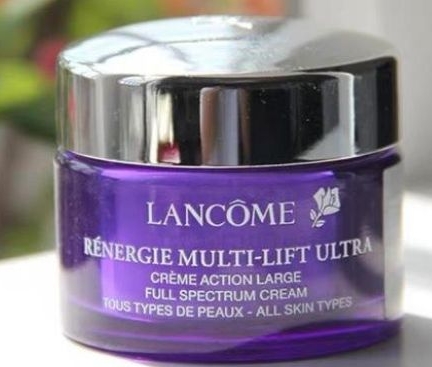 燃脂 淡斑美白效果好的护肤品排行榜中，这款淡斑效果排名第一！