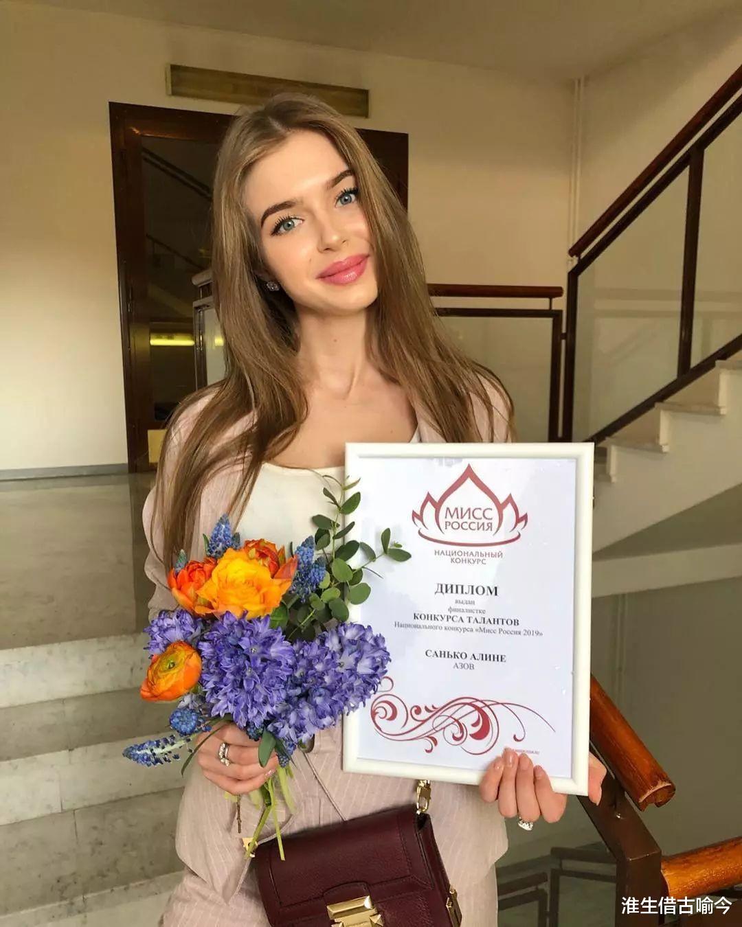 选美|20岁俄罗斯画家成选美冠军,细腰长腿像芭比娃娃,获百万美金皇冠