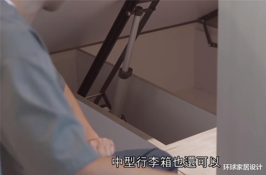 买下香港19㎡蜗居小家，屋子巴掌大，安装电玻璃墙隔断厨房卧室