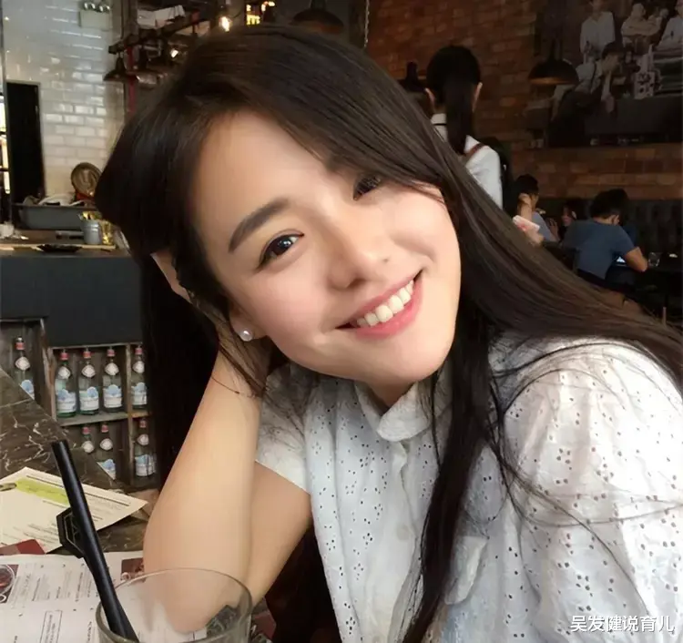 马思纯|“一胖毁所有”的8位女星，年轻时惊为天人，现今都成了老大妈