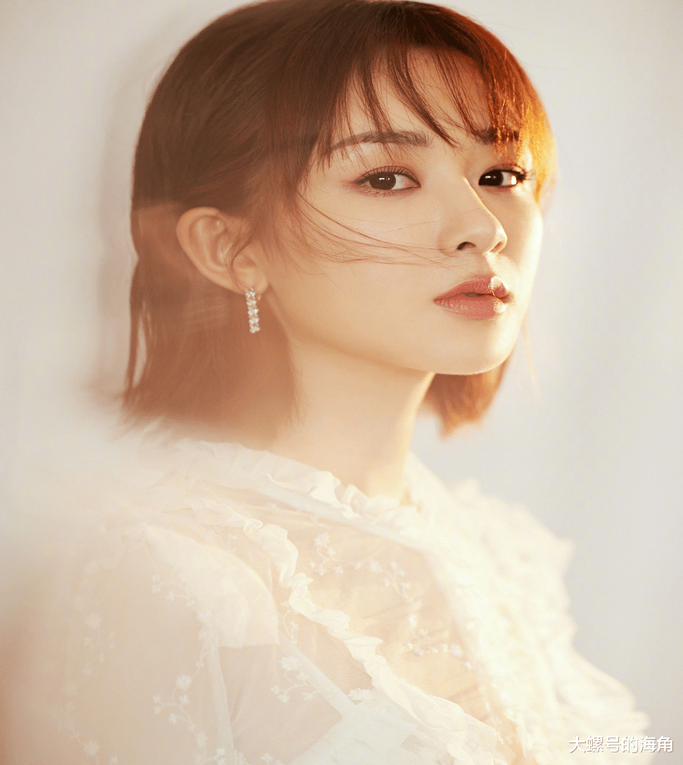 杨紫|我对杨紫的感觉,就是挺佩服的,一步一个脚印走到现在很踏实