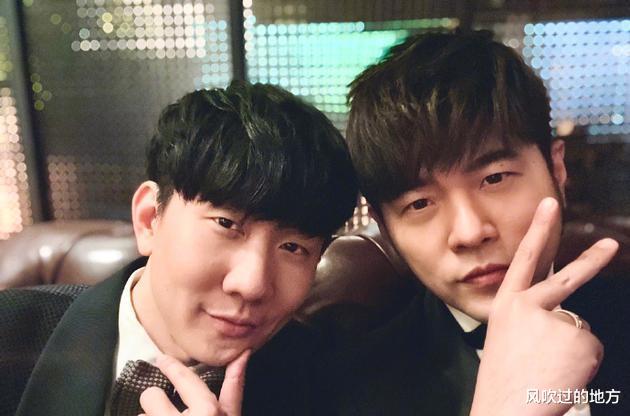 华语乐坛|当下华语乐坛，顶尖年轻男歌手一大堆，顶尖年轻女歌手却寥寥无几