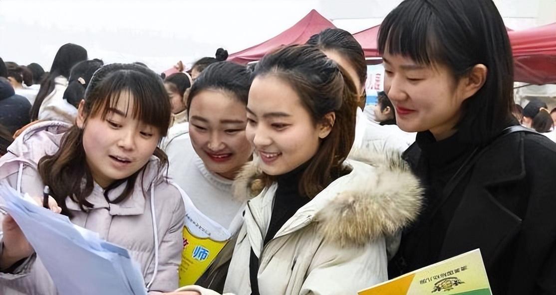 大学生|国家电网出现“离职潮”,好不容易端起的铁饭碗,为何选择放弃?