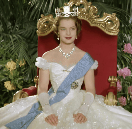 张纯烨|方脸溜肩宽眼距的罗密·施奈德为什么在《茜茜公主》里美得发光?