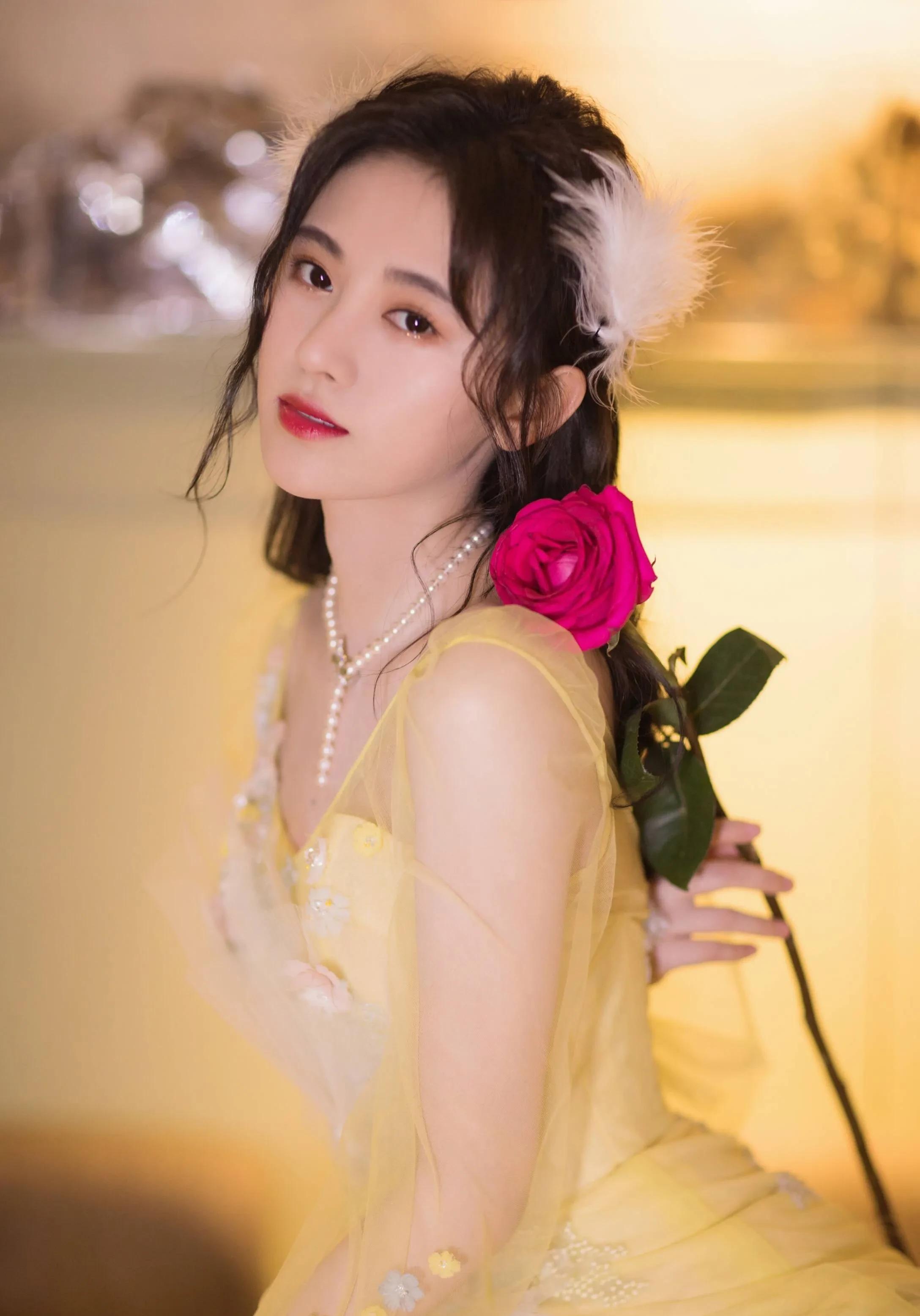 鞠婧祎|鞠婧祎，古风容颜，清新脱俗的气质，千年美女的她，你心动吗？