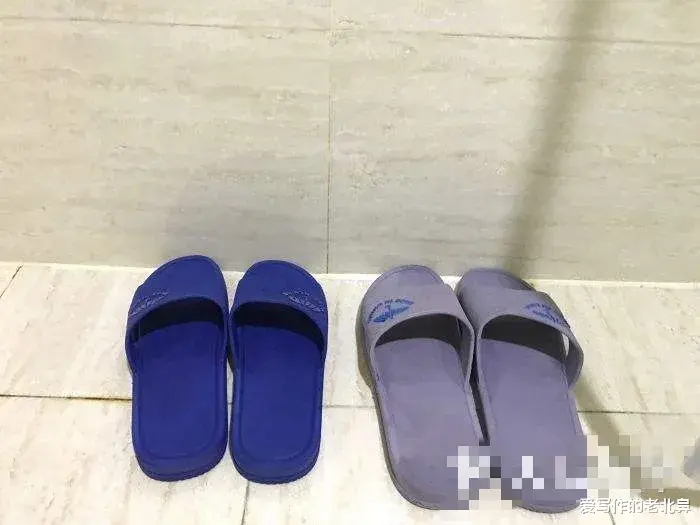情侣/夫妻外出住酒店,为啥不建议选大床房?