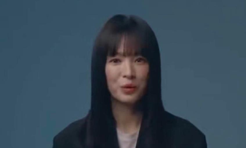 王梓薇|41岁宋慧乔近照惹争议,面部臃肿判若两人,疑似整形所致让人忧心