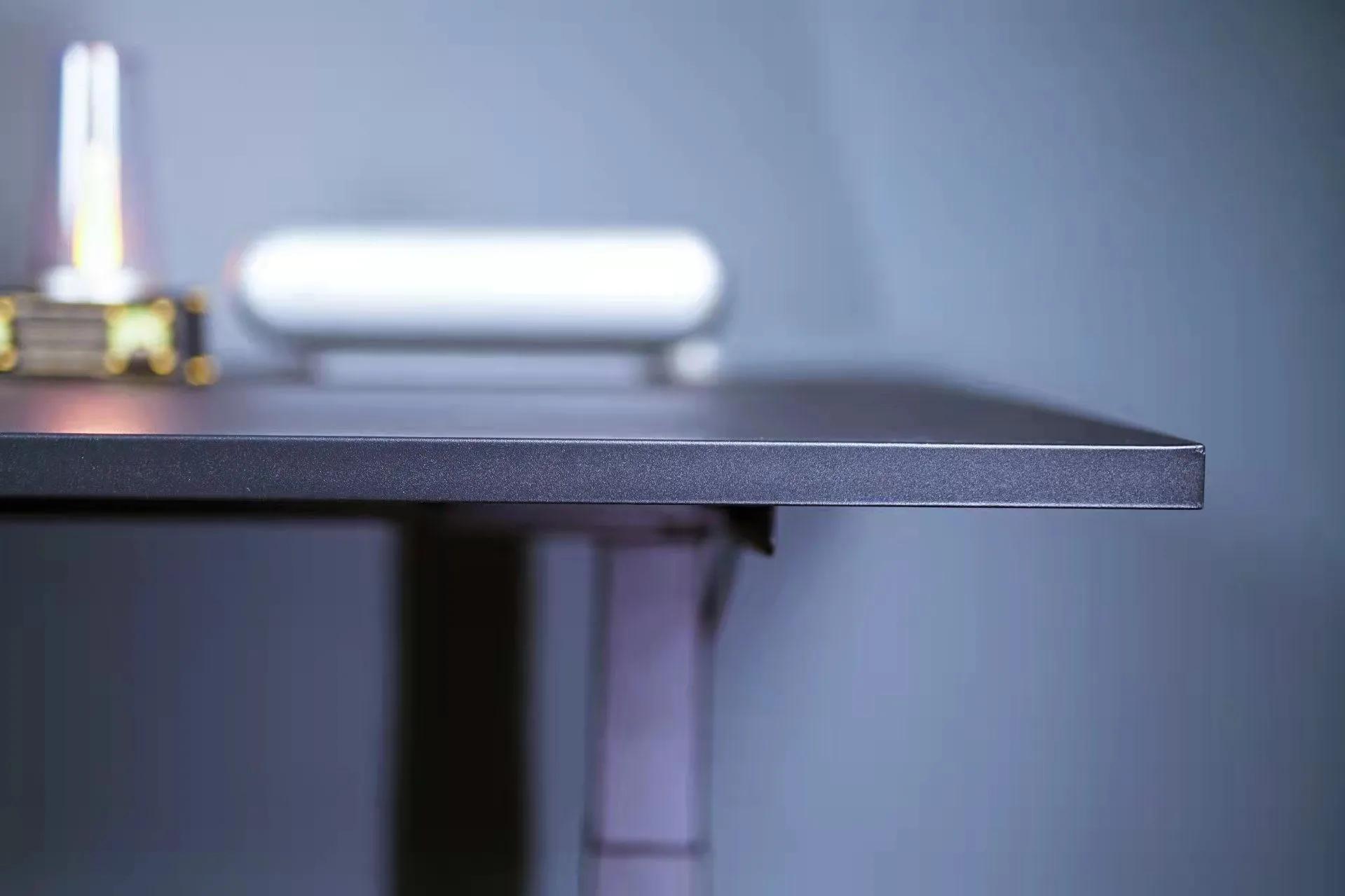 坐立自如的人体工程学极创悠品可升降电脑桌